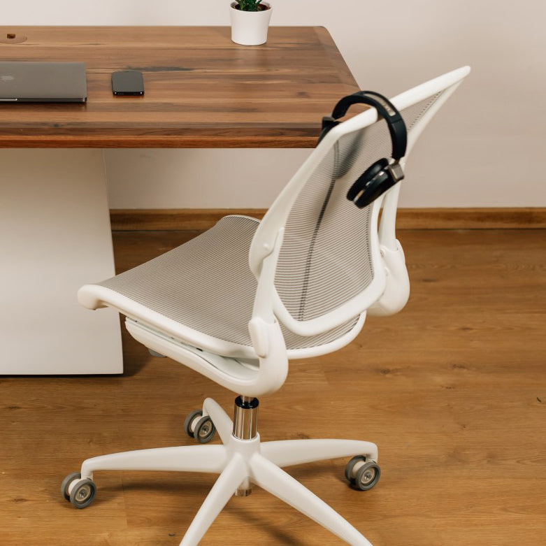 Humanscale World Chair Full Mesh – Weiß ohne Armlehnen 